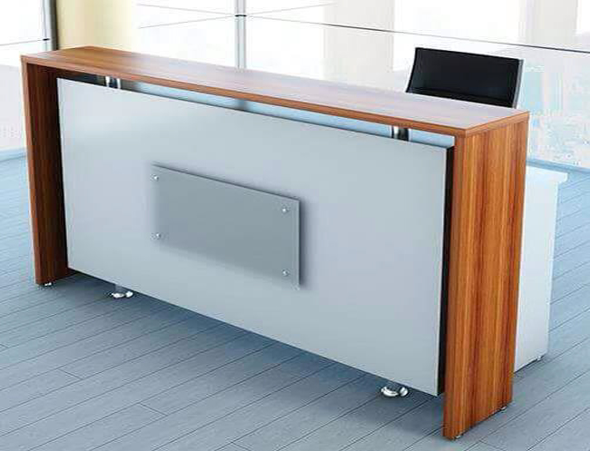 Customizable modern reception desk REC-CO-614 made of Spanish MDF wood, featuring a white and natural wood finish, available in sizes 160cm to 400cm for office reception areas.
